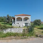 Angelina's Stone 度假居 *