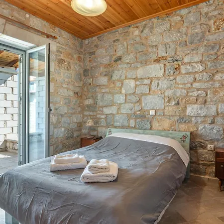 Angelina's Stone Holiday home