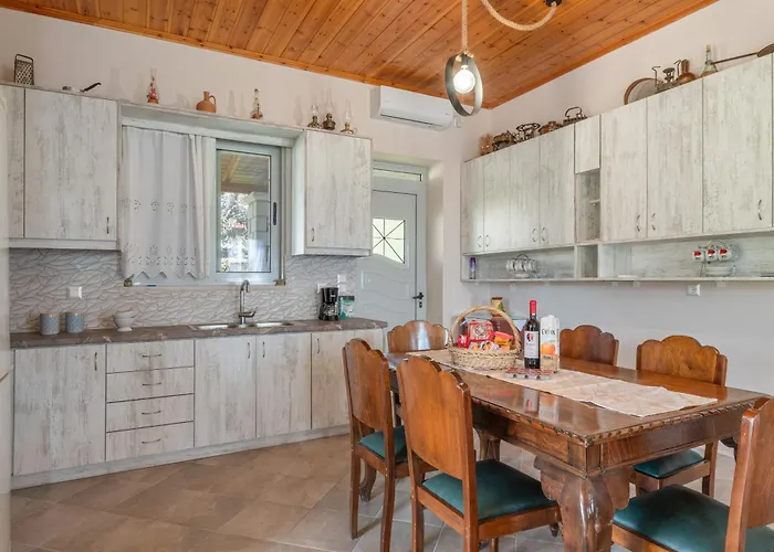 Angelina’s Stone Village House Semesterbostad *